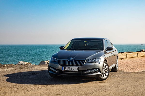 Comment choisir les pneus hiver idéaux pour la Skoda Octavia ?