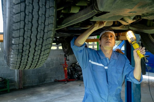 Révision voiture : 5 conseils pour un entretien réussi